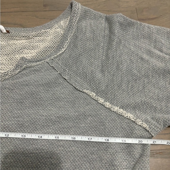 Free People Gray Oversized Gray Sweatshirt.Wide Sleeve Crochet Detail. Medium - Picture 5 of 7